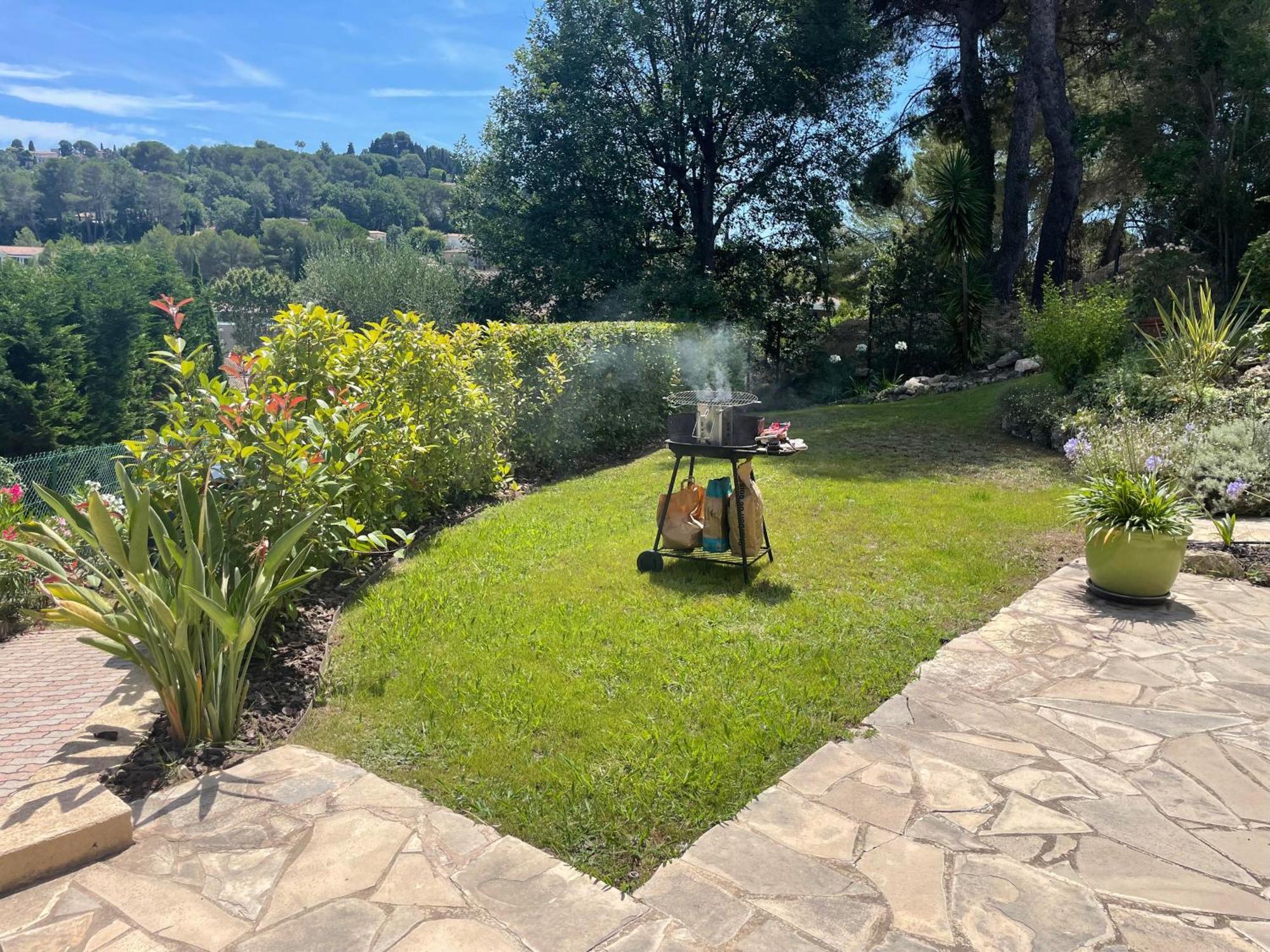 Un Havre De Paix Au Coeur De Mougins Apartment Luaran gambar